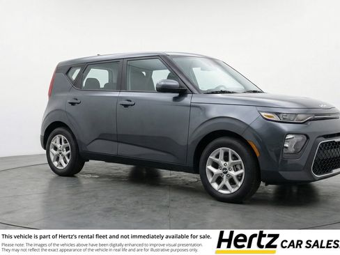 Used 2025 Kia Soul LX w/ LX Technology Package FWD image 1
