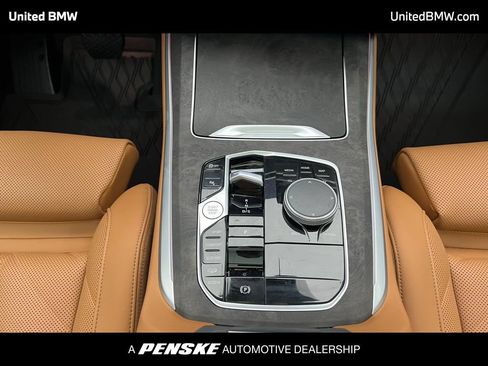 Certified 2025 BMW X5 xDrive40i w/ Premium Package AWD/4WD image 11