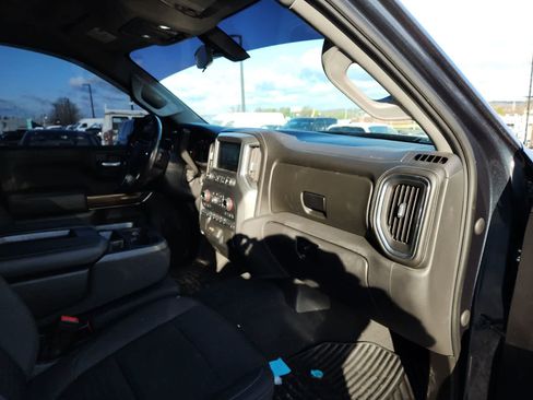 Used 2021 Chevrolet Silverado 1500 RST w/ Z71 Off-Road Package image 17