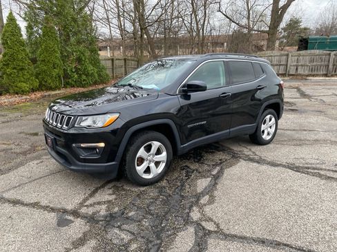 Used 2018 Jeep Compass Latitude w/ Popular Equipment Group image 1