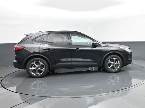 Used 2025 Ford Escape ST-Line AWD/4WD image 4