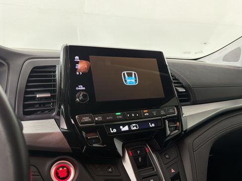 Certified 2024 Honda Odyssey EX-L image 21