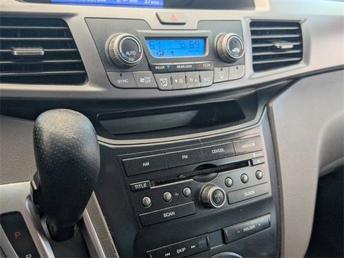 Used 2012 Honda Odyssey EX image 18