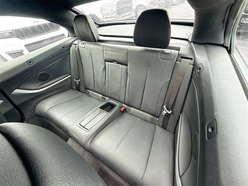 Used 2017 BMW 430i Convertible image 23
