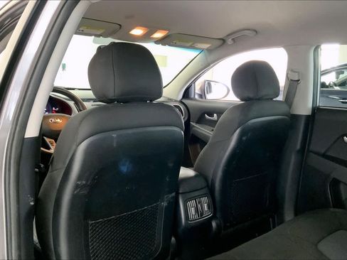 Used 2015 Kia Sportage LX FWD image 11