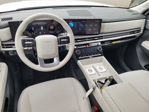 New 2026 Hyundai Santa Fe SE image 10
