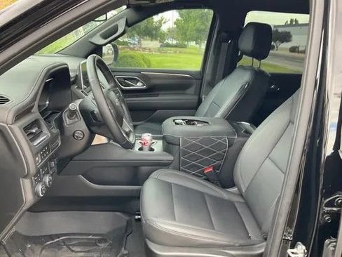 Used 2024 Chevrolet Tahoe Z71 w/ Z71 Off-Road Package AWD/4WD image 9