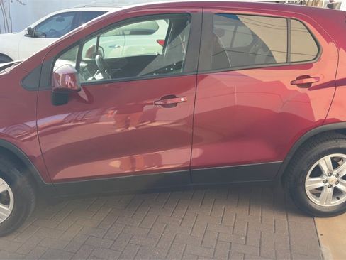 Used 2021 Chevrolet Trax LS w/ Tint and Cruise Package image 15