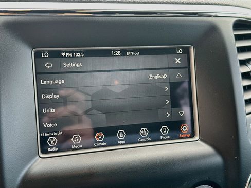 Used 2018 Jeep Grand Cherokee Laredo AWD/4WD image 19