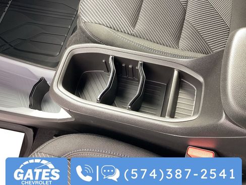 New 2027 Chevrolet Bolt LT w/ Comfort Package FWD image 17