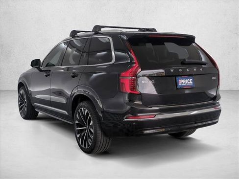 Used 2025 Volvo XC90 B5 Core w/ Protection Package Premier AWD/4WD image 8