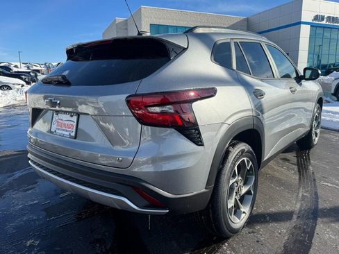 New 2026 Chevrolet Trax LT w/ Driver Confidence Package image 3