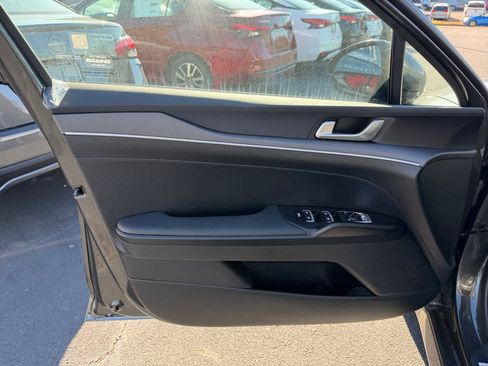 New 2026 Kia K5 LXS FWD image 18