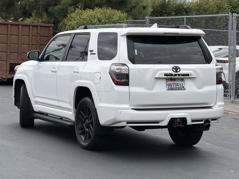 Used 2022 Toyota 4Runner TRD Sport w/ Technology Package AWD/4WD image 6