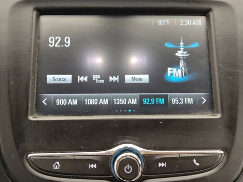 Used 2018 Chevrolet Equinox LS FWD image 25