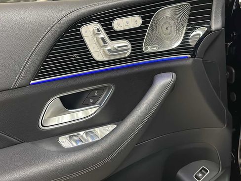 New 2026 Mercedes-Benz GLS 580 4MATIC image 15