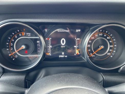 Used 2023 Jeep Gladiator Mojave w/ LED Lighting Group image 9