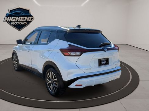 Used 2021 Nissan Kicks SV image 4