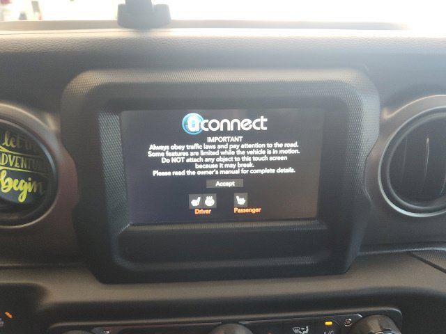 Used 2018 Jeep Wrangler Unlimited Sport S AWD/4WD image 25