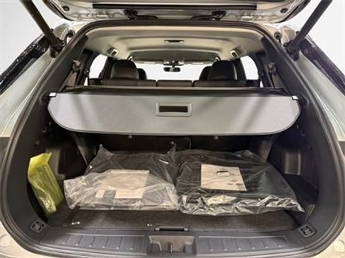 New 2025 Mitsubishi Outlander SE image 24