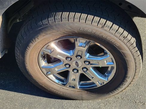 Used 2023 Ford F150 Lariat image 9