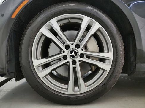 Used 2021 Mercedes-Benz E 350 4MATIC Sedan image 37