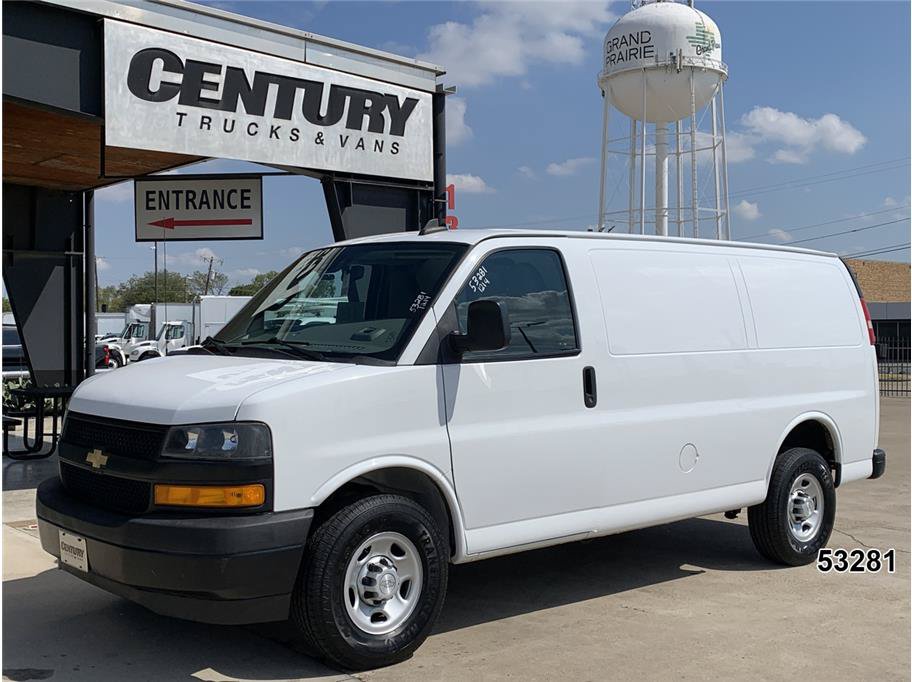 Used 2019 Chevrolet Express 2500 RWD image 1