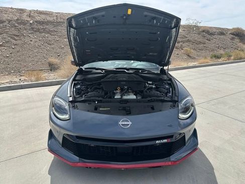 New 2025 Nissan Z NISMO w/ Floor Mat Package RWD image 36