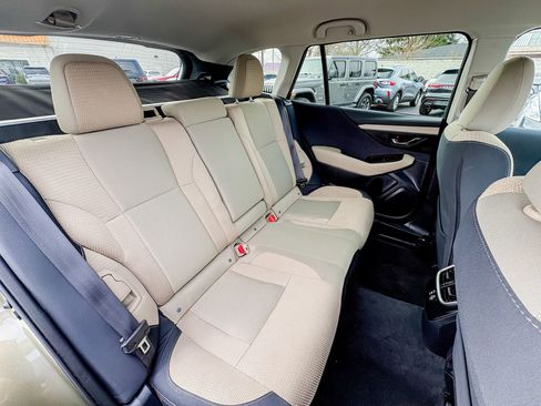 Used 2023 Subaru Outback Premium image 29