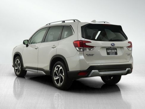 Used 2023 Subaru Forester Touring AWD/4WD image 4
