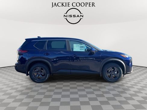 New 2026 Nissan Rogue SV w/ Cold Weather Package FWD image 4
