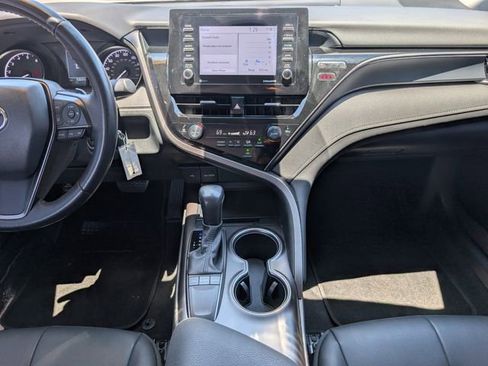 Used 2024 Toyota Camry SE FWD image 9