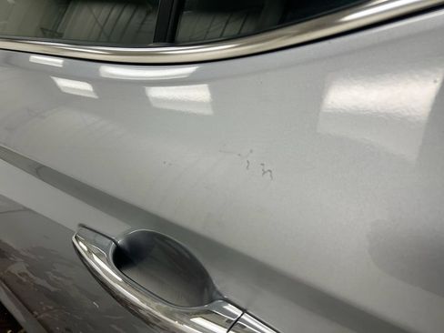 Used 2017 Hyundai Elantra Limited w/ Limited Tech Package 04 FWD image 34