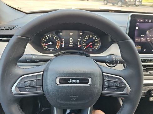Used 2024 Jeep Compass Limited AWD/4WD image 21