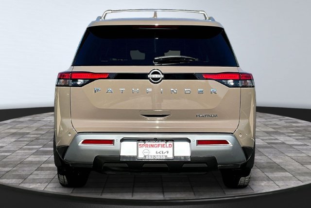 Used 2023 Nissan Pathfinder Platinum w/ Lighting Package (N93) FWD image 5