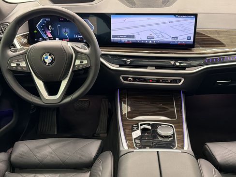 Certified 2025 BMW X5 xDrive40i AWD/4WD image 4