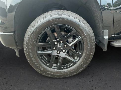 Used 2022 Chevrolet Silverado 1500 LT Trail Boss AWD/4WD image 13
