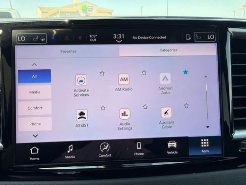 Used 2025 Chrysler Pacifica Select FWD image 42