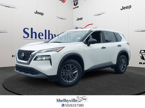 Used 2023 Nissan Rogue S image 1