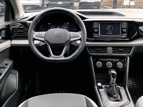 Certified 2024 Volkswagen Taos S image 6