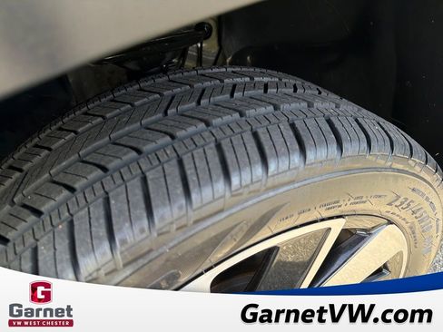 Certified 2024 Volkswagen Taos SEL image 29