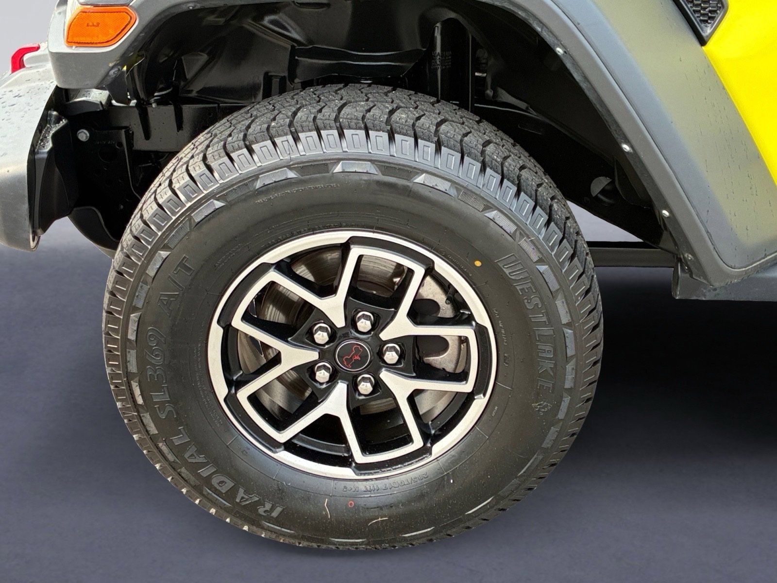 Used 2024 Jeep Wrangler Unlimited Rubicon AWD/4WD image 9