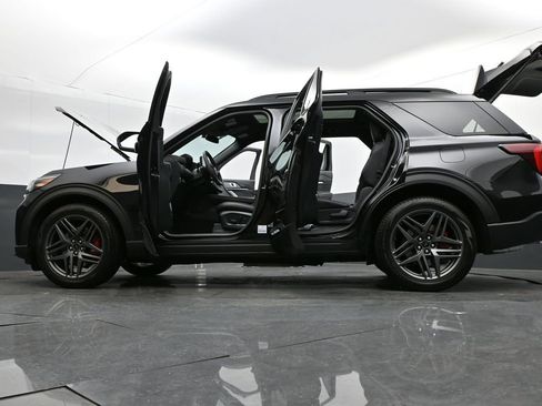 New 2026 Ford Explorer ST w/ Sun And Sound Package image 37