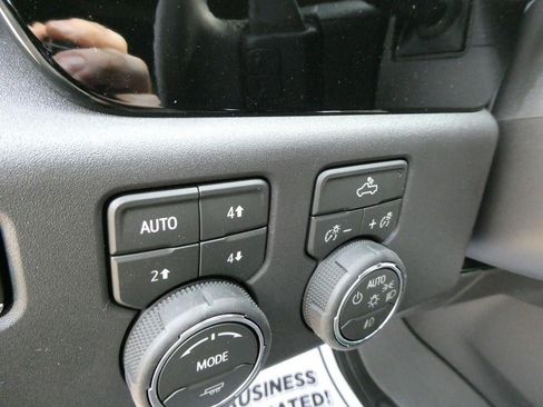 New 2026 Chevrolet Silverado 1500 LT Trail Boss w/ Convenience Package II AWD/4WD image 19