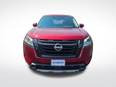 Used 2023 Nissan Pathfinder SL w/ SL Premium Package AWD/4WD image 10