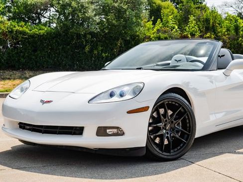 Used 2006 Chevrolet Corvette Convertible w/ Preferred Equipment Group image 37