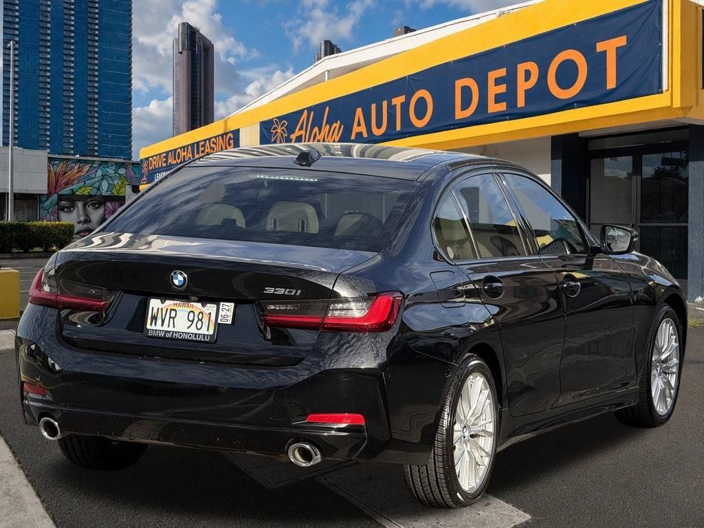 Used 2023 BMW 330i Sedan RWD image 5