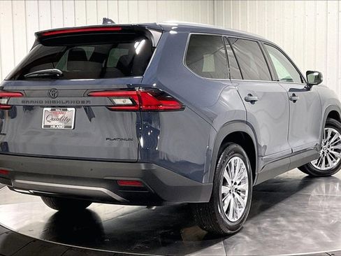 Certified 2026 Toyota Grand Highlander Platinum image 13