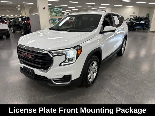 Used 2024 GMC Terrain SLE AWD/4WD image 3