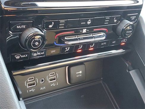 New 2025 Jeep Grand Cherokee L Altitude image 28